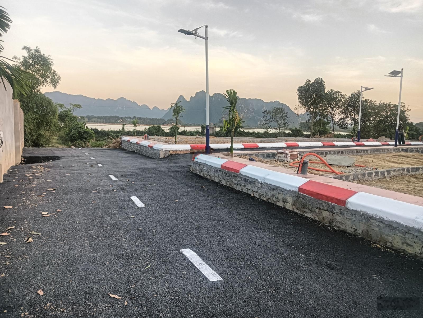 Vị trí đẹp trung tâm phát triển tiện ích đầy đủ phù hợp kinh doanh xây nhà ở