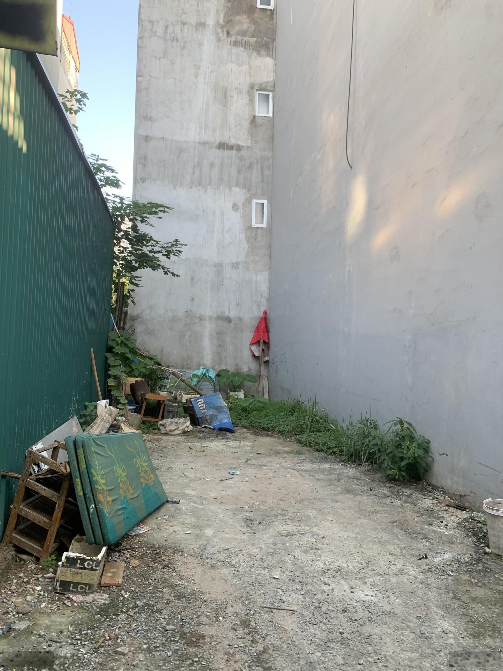 Bán nhanh đất Tây Tựu, Bắc Từ Liêm 62m2, MT 4.86m, ô tô 7 chỗ vào đất, sổ đỏ chính chủ, giá đầu tư