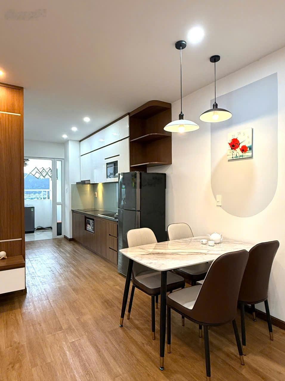 Bán nhanh căn hộ tầng 10, view sông Mường Thanh số 4 Trần Phú. Diện tích 69m2 giá bán 2 tỷ 990