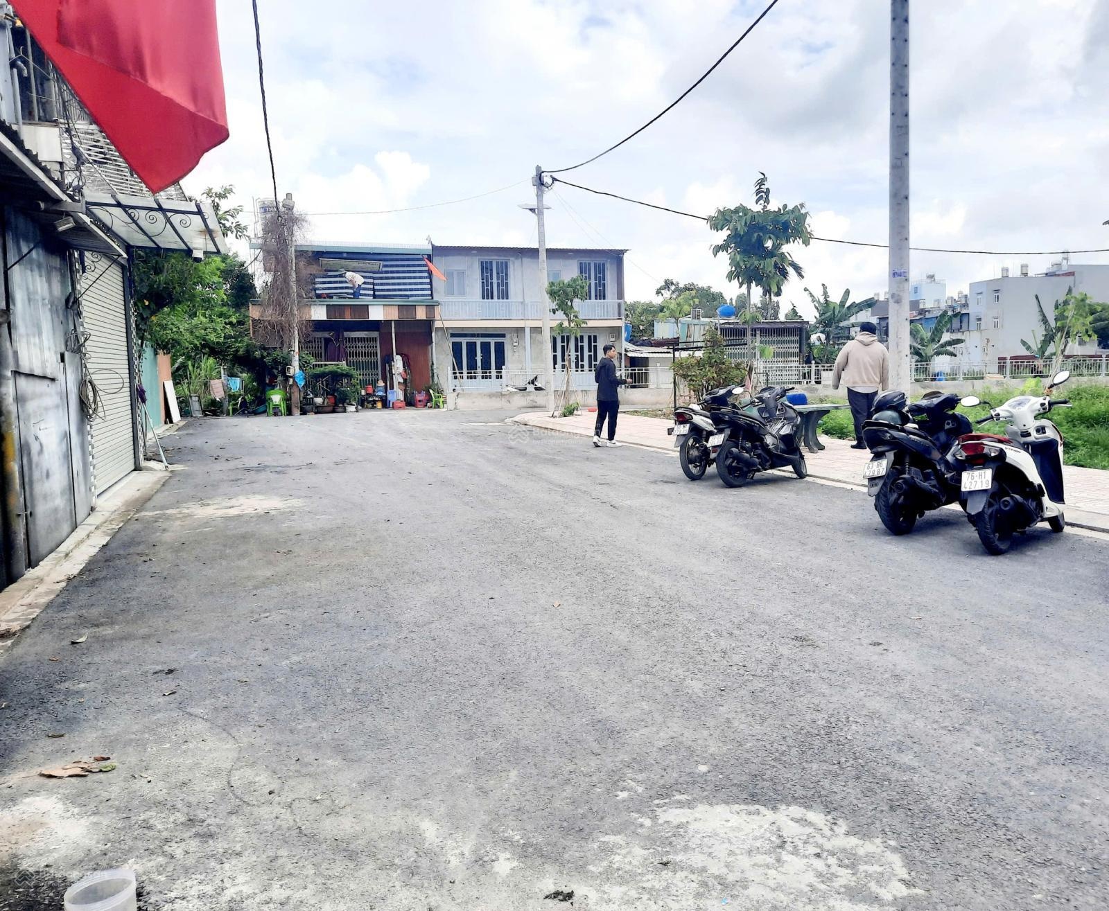 Cần tiền xoay vòng vốn kinh doanh bán gấp lô đất đẹp 60m2 Hà Huy Giáp - Q12 giá 4.35 tỷ, SHR