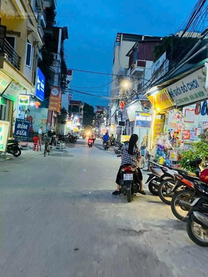 Đất kinh doanh trục chính Bầu Kim Chung 70m2 sẵn mặt bằng đang cho thuê cực vip Kim Chung ĐA-HN