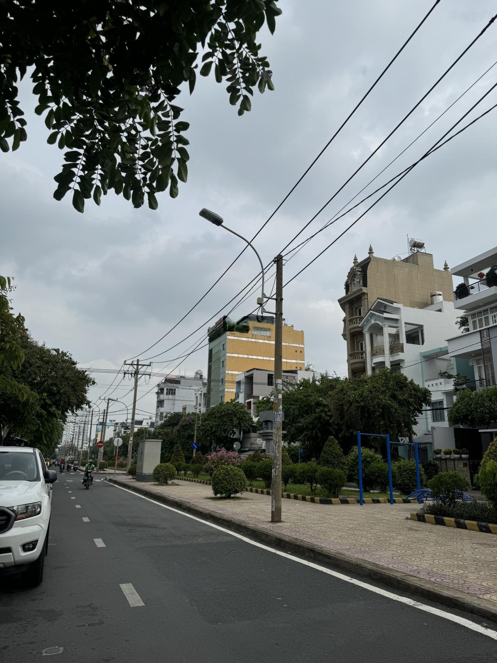 Mặt Tiền Nội Bộ D12 - LƯU CHÍ HIẾU - TÂY THẠNH ( 4.7x23m, Lửng 1 Lầu ) Tài Chính Nhỉnh 10 Tỷ