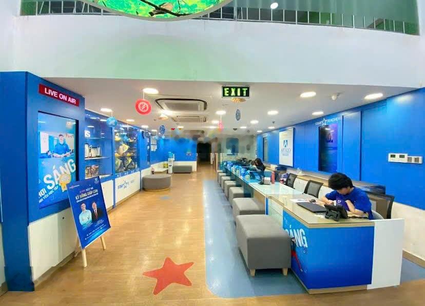 Nhà đẹp mặt tiền đường Ký Con Phường Nguyễn Thái Bình Quận 1