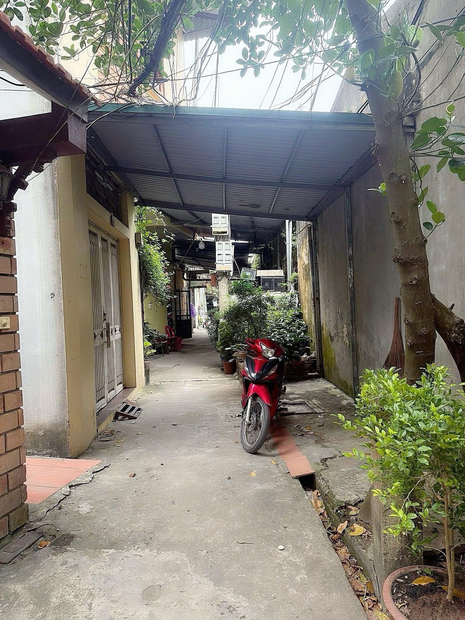 [Nhà Giá Rẻ]-LÔ GÓC-KHUNG CỘT CHẮC CHẮN_40m_3.5 tầng_chỉ 5.85 tỷ vẫn bớt