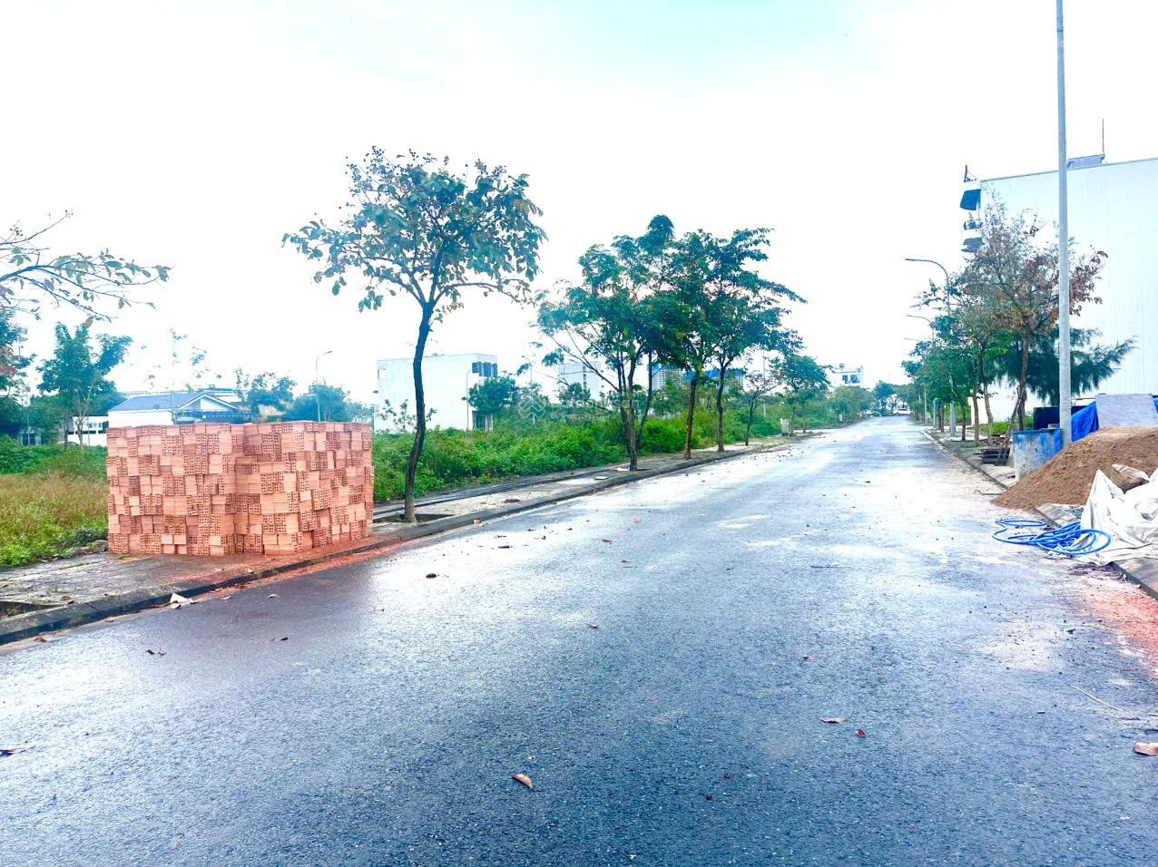 Giá tốt nhất v5 fpt -104m2 sạch đẹp chỉ 5,3x tỷ