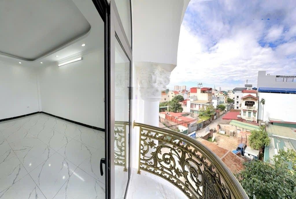 Bán nhà mặt ngõ ô tô tránh thang máy kinh doanh đỉnh nguyễn văn linh thạch bàn