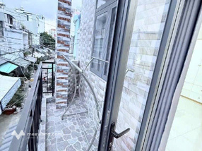 Nhà Âu Cơ sát mặt tiền kinh doanh, vuông vắn, 3 phòng ngủ, giá nhỉnh 3 tỷ