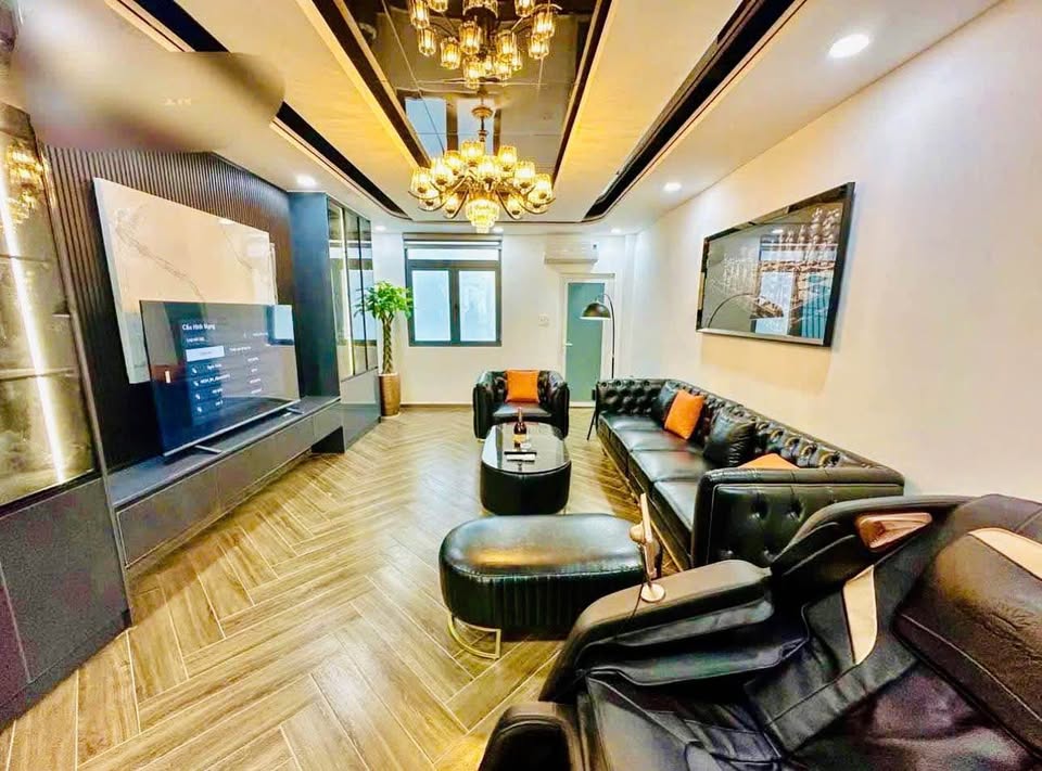 Bán nhà 5 tầng full nội thất, thang máy, hẻm xe tải thông tại Tân Hoà Đông, Bình Tân