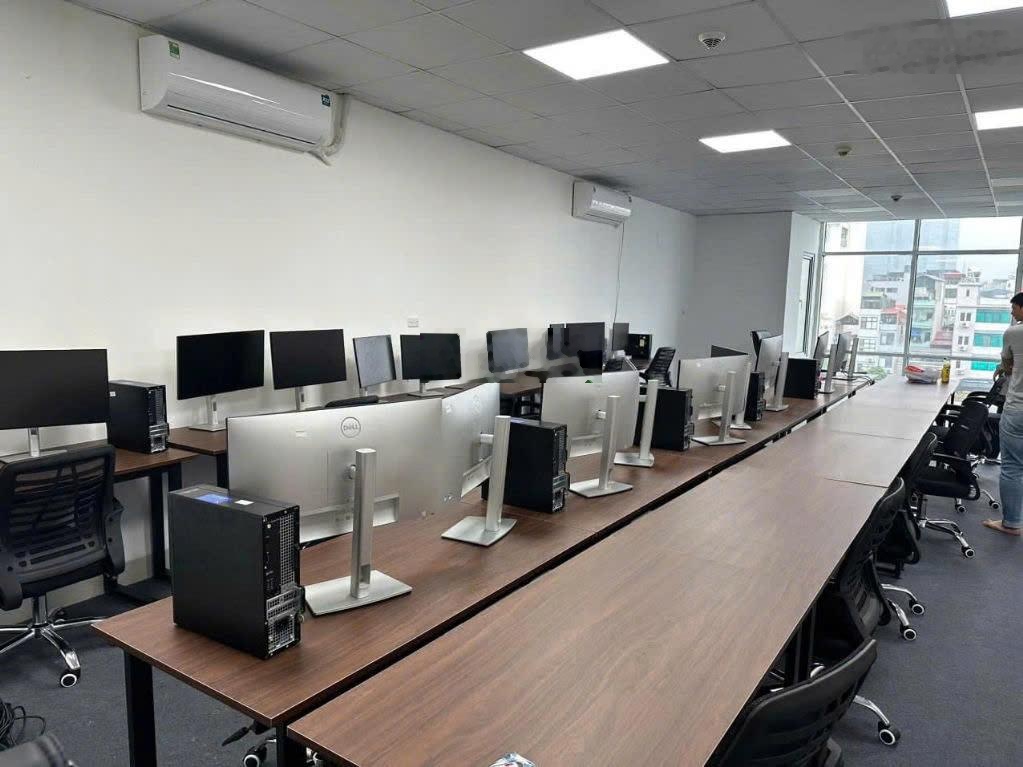 Cho thuê văn phòng Võ Chí Công, Tây Hồ 50m2 5tr/th, 100m2 10tr/th, 150m2 11 tr/th, 8tr/th 80m2