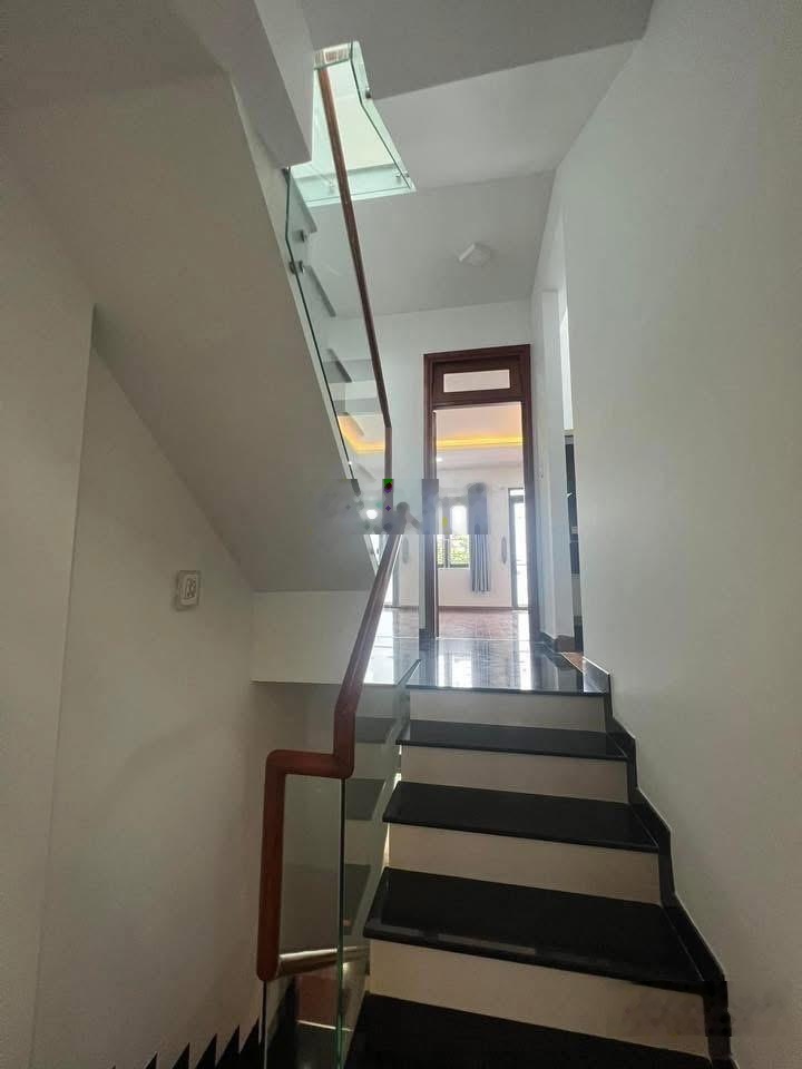 Nhà phố siêu phẩm đường 6m Lý Văn Phức,Tân Định,Q1 giá 4Tỷ2/65,7m2 cho thuê 32tr gần CV Lê Văn Tám