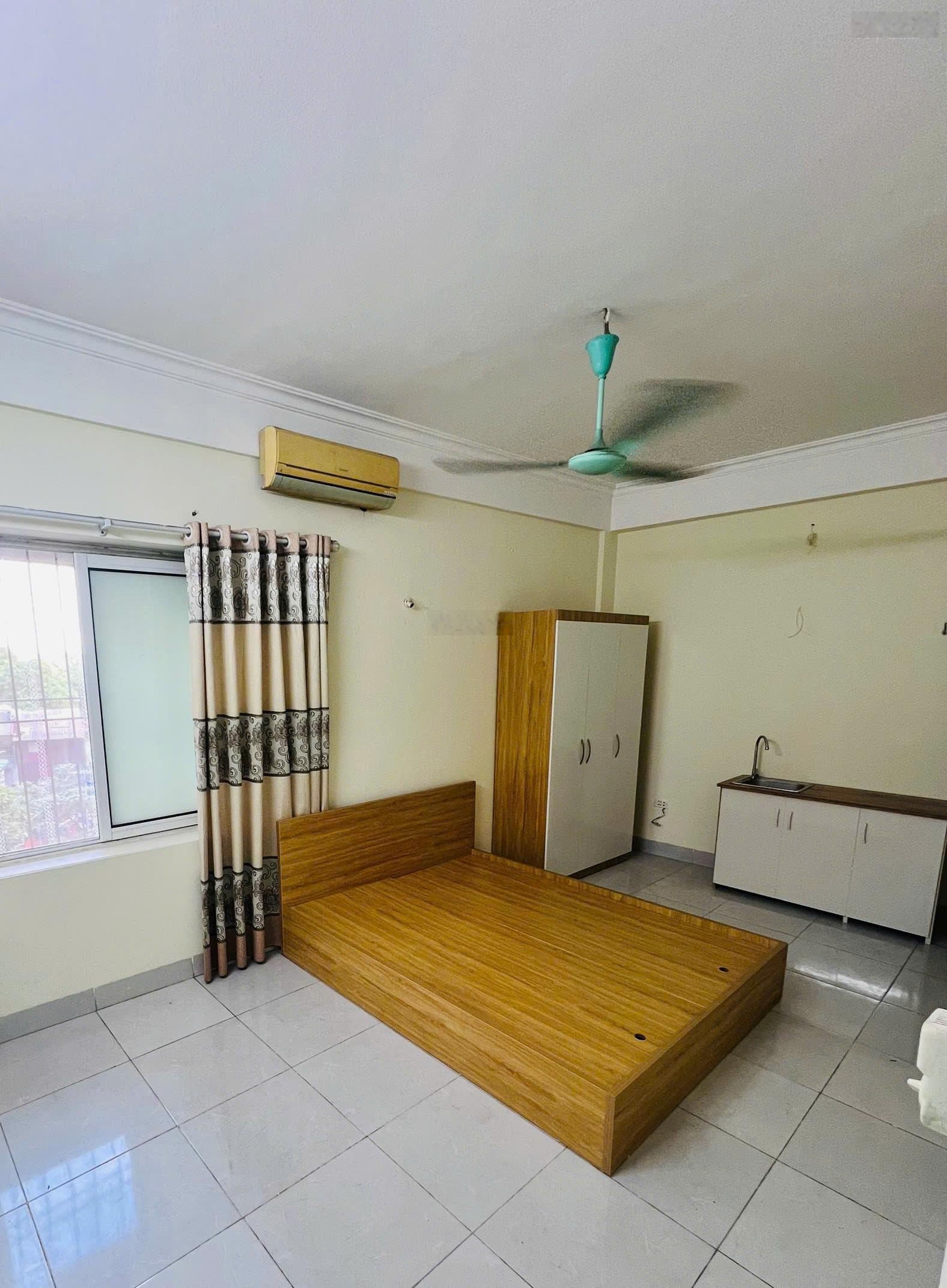 Cho thuê phòng trọ tại dịch vụ Mỗ Lao, có đồ nội thất cơ bản, vào được ngay