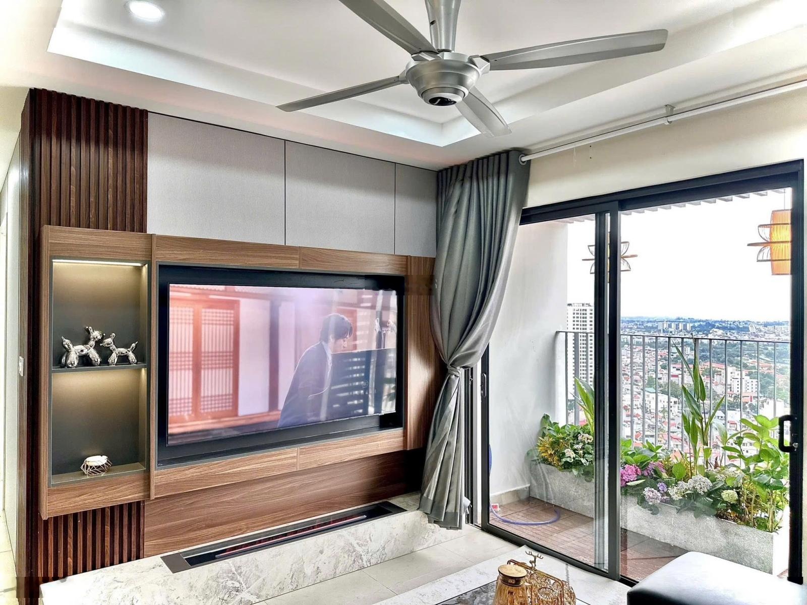 Chính chủ bán căn 3 ngủ 95m giá chỉ 8 tỷ tại eco green city, giá cực tốt. lh 0789095249