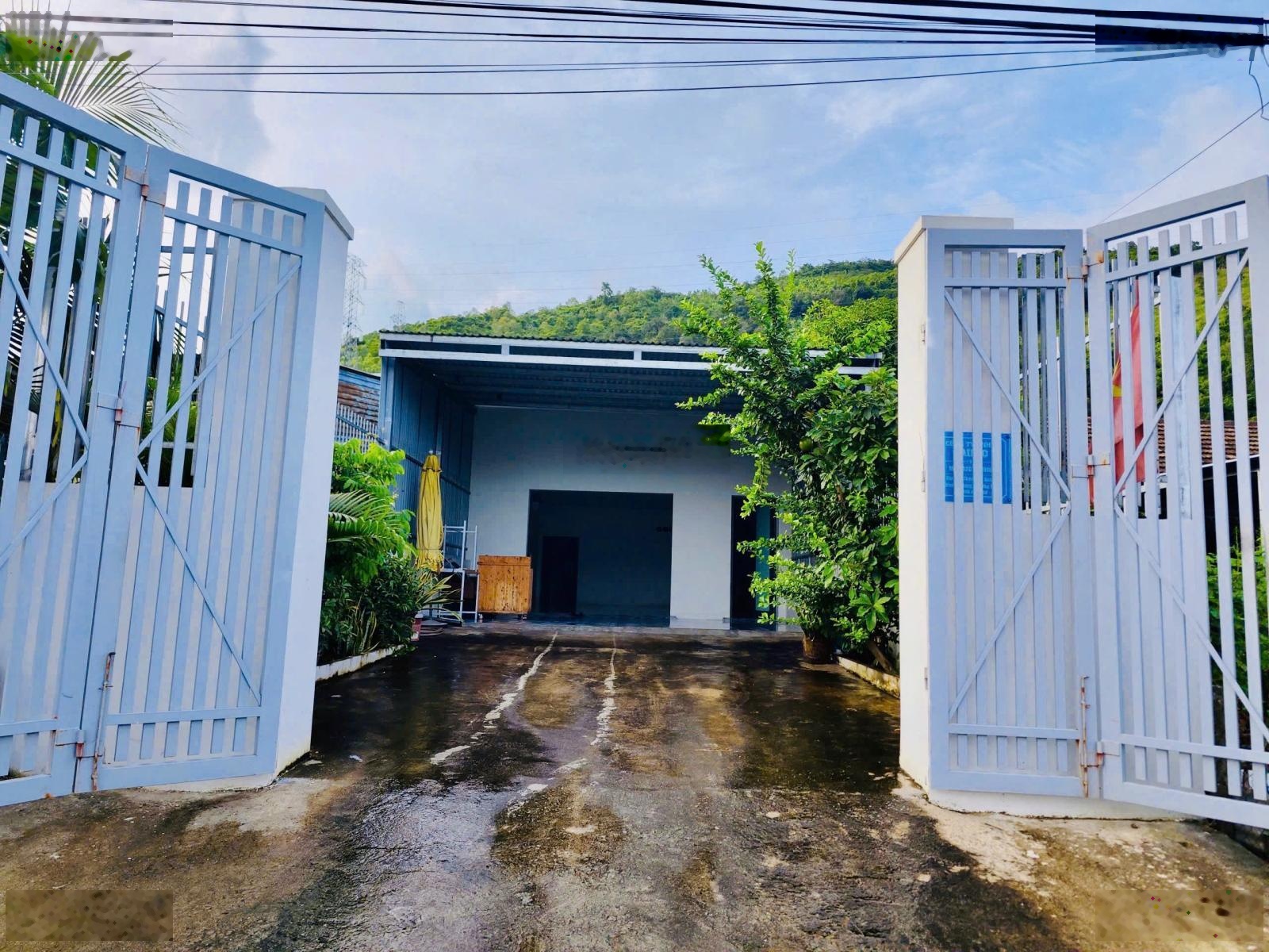 A864. Bán nhà mặt tiền Quốc Lộ 1A vừa ở vừa kinh doanh Vĩnh Phương - 2 tỷ 950