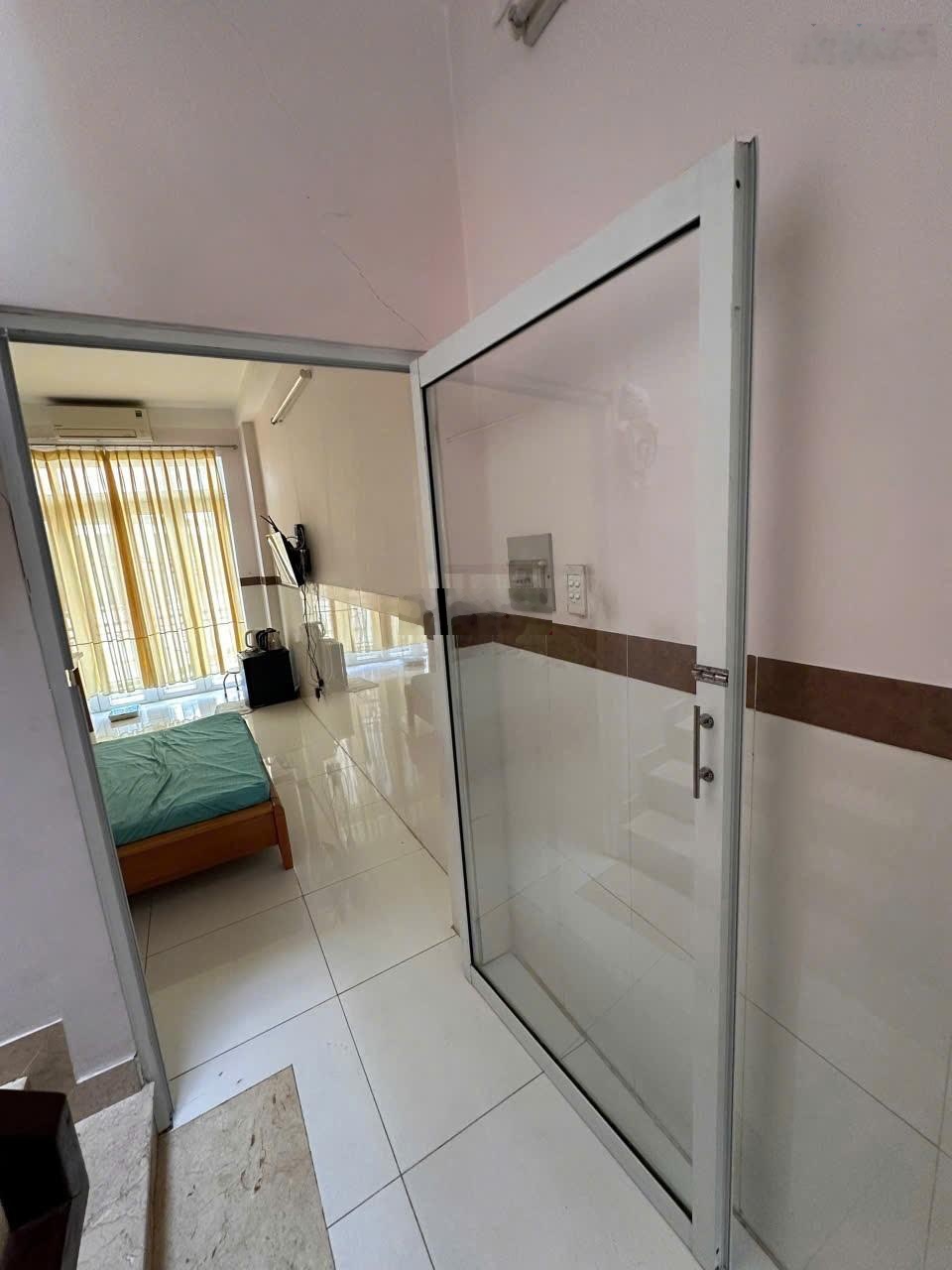 Q4 MT đường số .Kdc dân trí cao không quy hoạch 30m2 hoàn công 3tầng . Nhĩnh 7đ