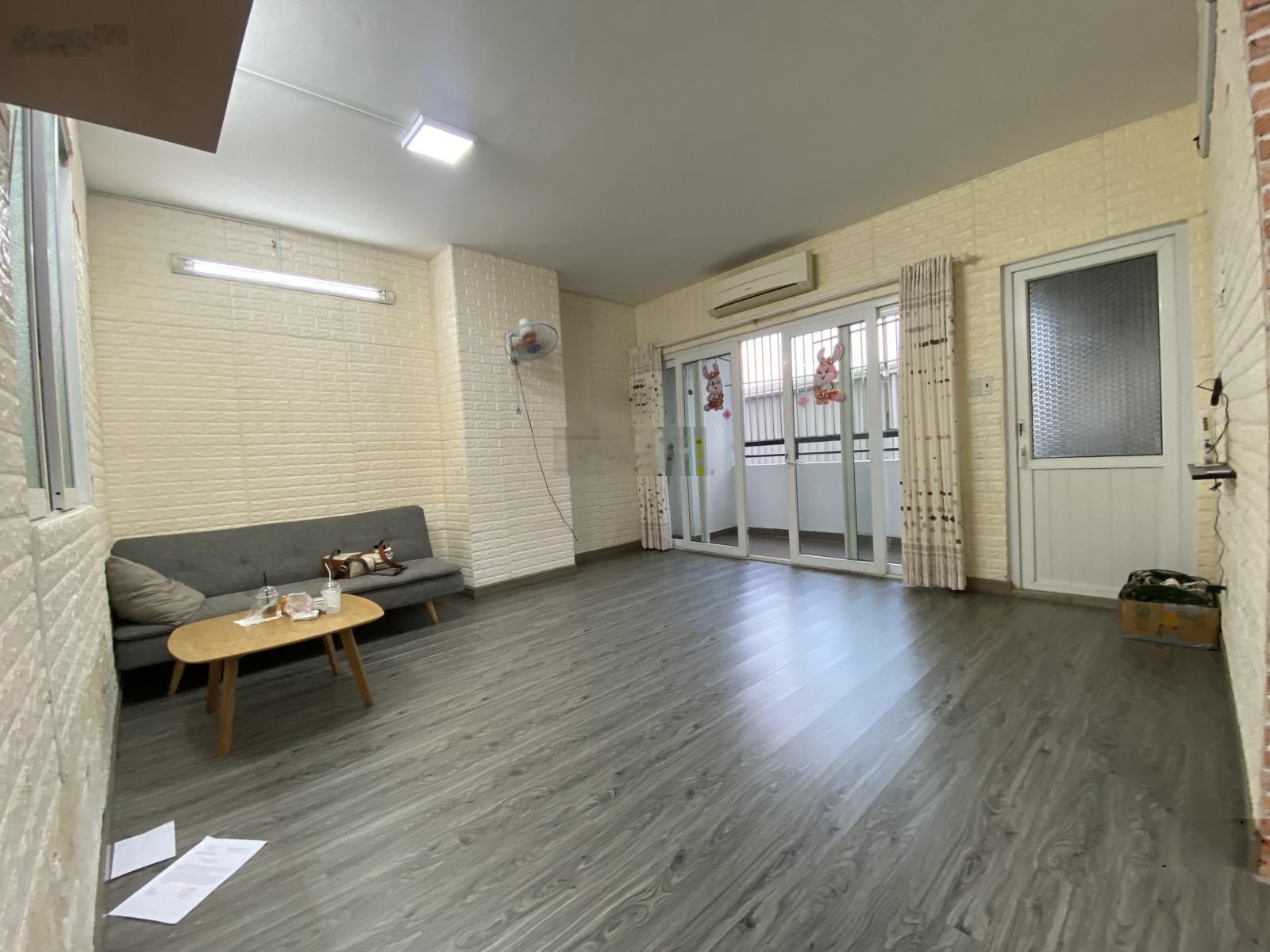 Chính chủ cần bán nhanh căn hộ chung cư Orient 331 Bến Vân Đồn Phường 1 Quận 4 diện tích 100m2