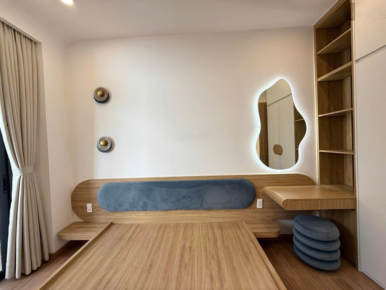 Bán nhà mới 100%, ngay Aeon Tân Phú, 3 tầng, hẻm xe hơi