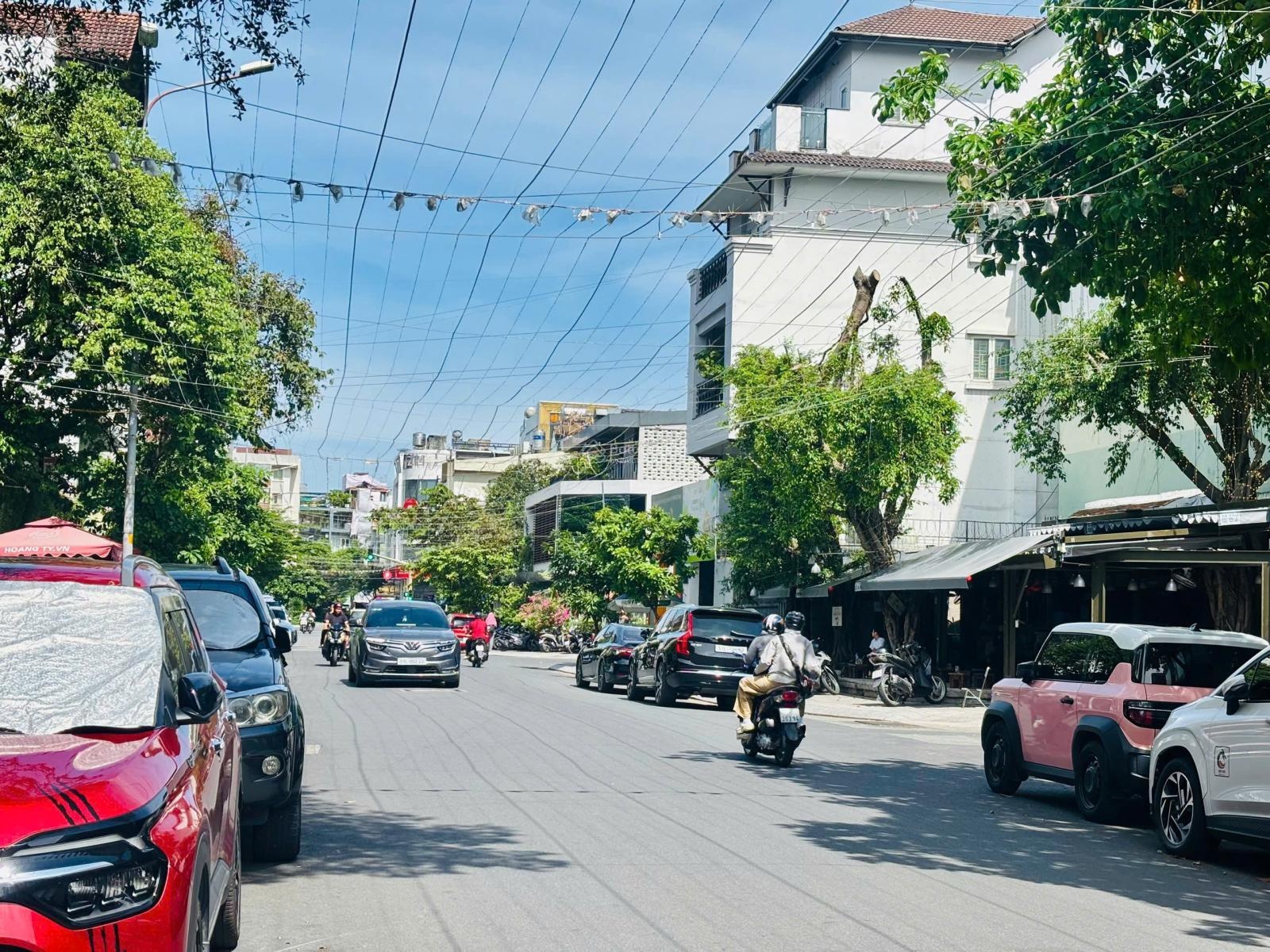 Chính chủ chp thuê góc 2mt 106 hoa phượng - phan xích long , phú nhuận - hầm 4 tầng - giá 85 triệu