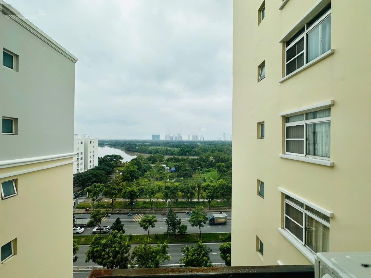 Chủ cần bán nhanh CH Green View-103m2,2pn.Nhà full nội thất.Chốt nhanh:10.1 tỷ.LH 0768727294