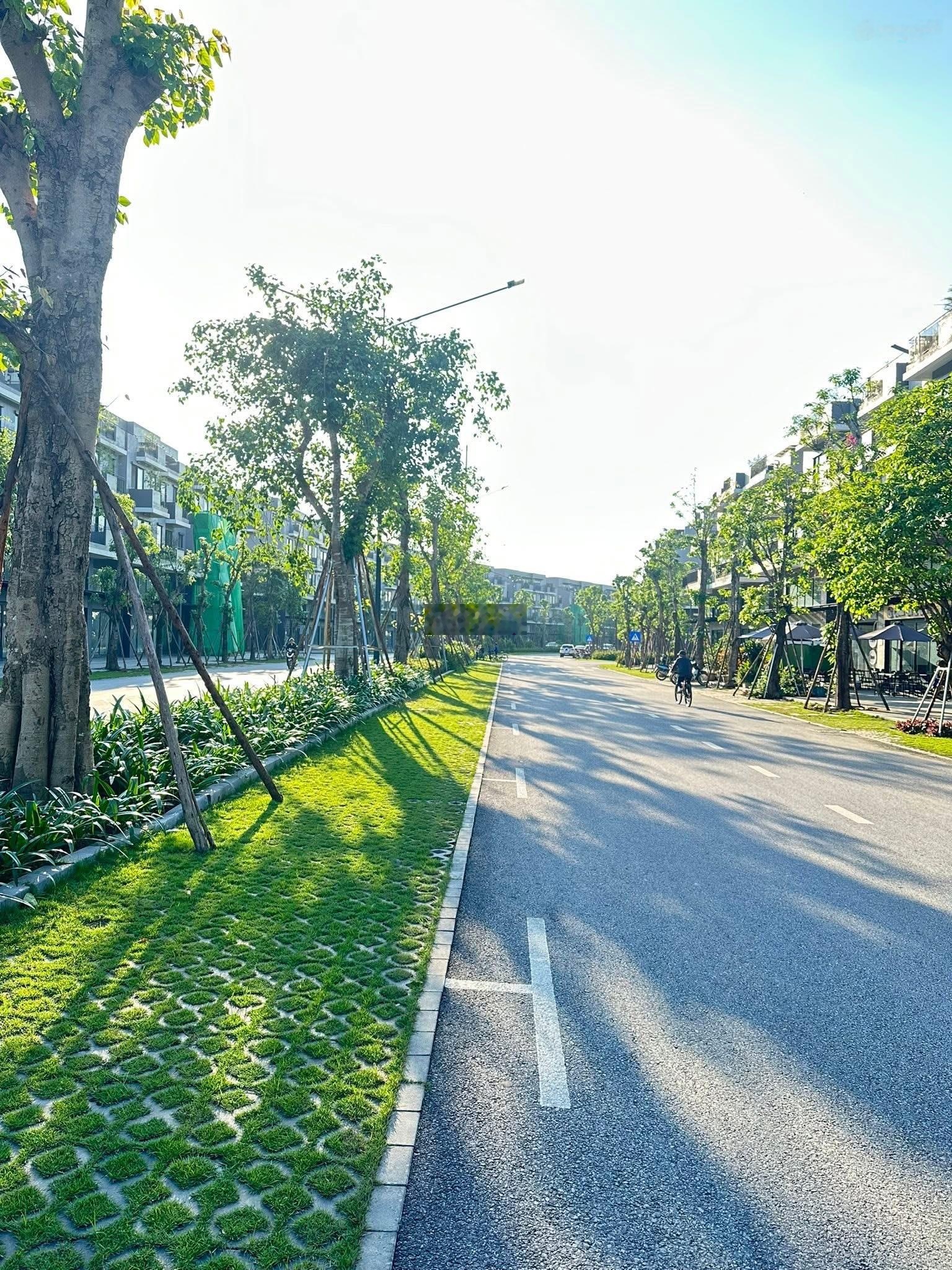 Chính chủ bán căn Song lập The Garden Eco Vinh , 162m2, sân chơi thoáng rộng, giá nhỉnh 9 tỷ