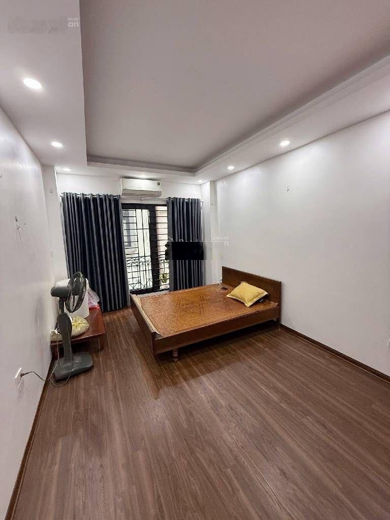 Bán nhà gần Đại Học Mỏ 35m2, dân xây độc lập 5T, sổ đỏ, ở luôn, giá tốt có thương lượng