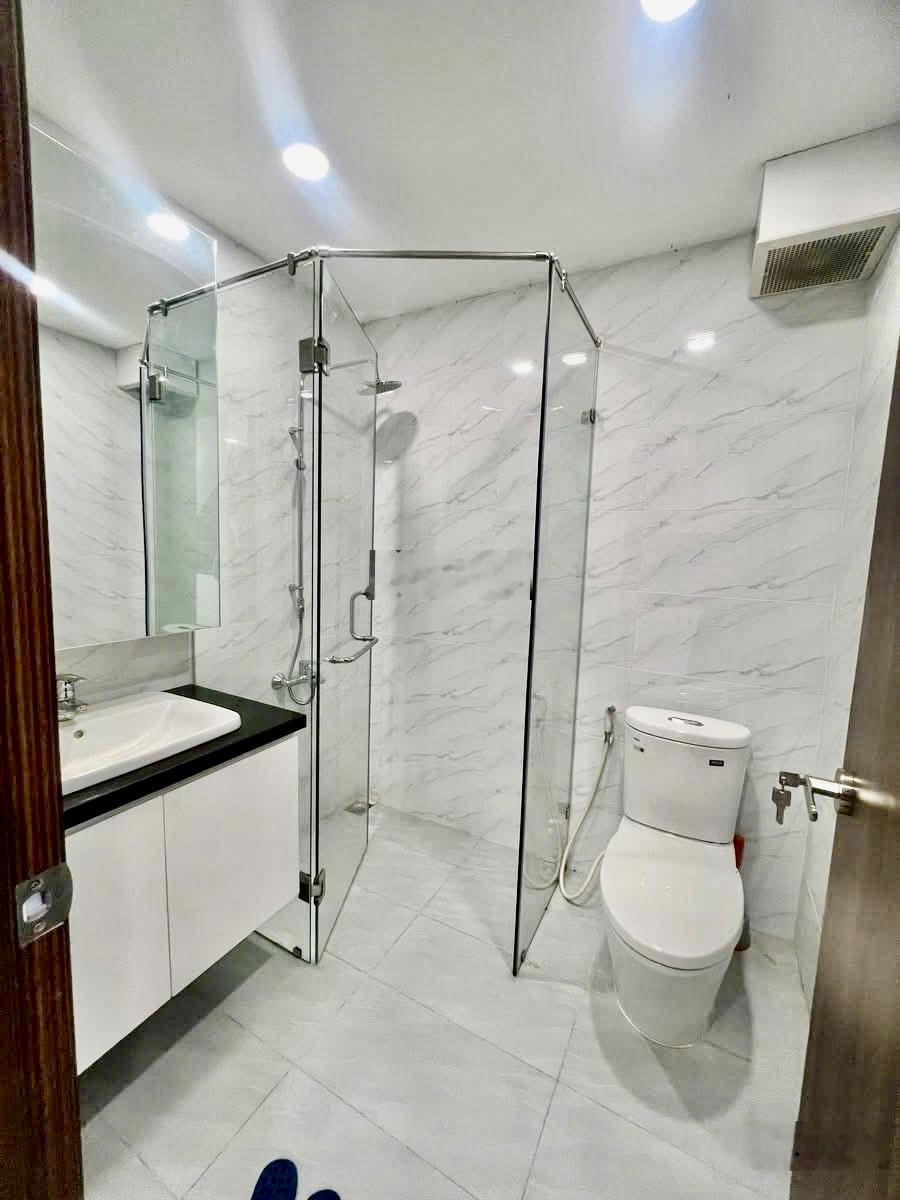 Cho thuê Office-tel 54m 2,có gác lửng Ở và làm văn phòng, đăng ký kinh doanh Lh : 0909875012 em Nga