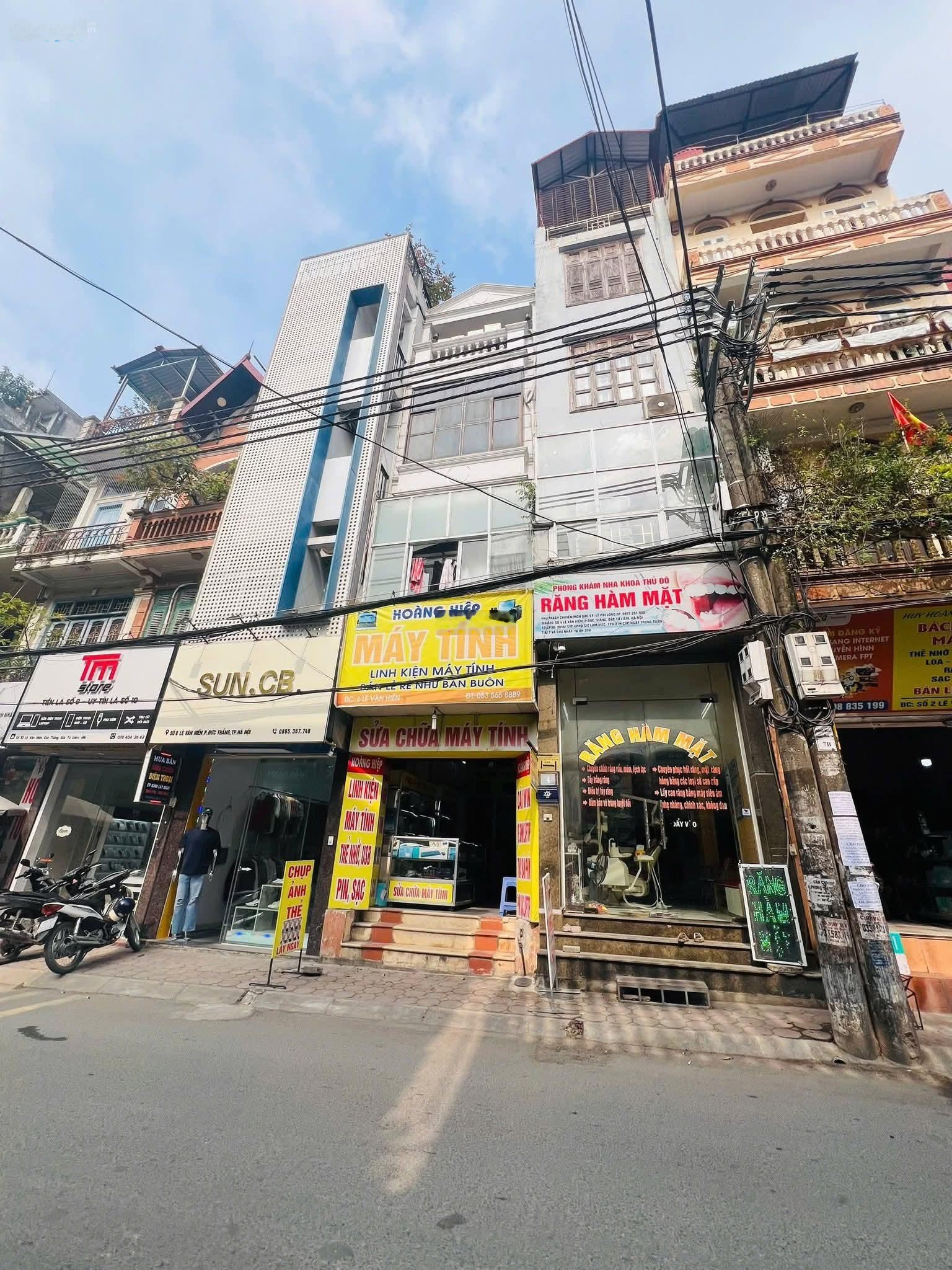 Bán nhà mặt phố lê văn hiến, 40 m2, 4 tầng, vỉa hè, ô tô tránh, kinh doanh sầm uất. giá nhỉnh 11 tỷ