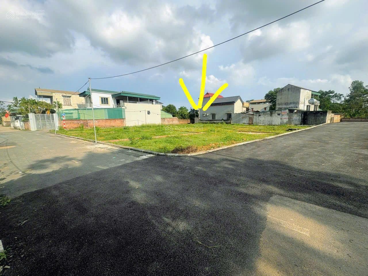 Bán đất mặt trục chính Phú Mãn, full thổ cư, vị trí đẹp giá chỉ từ 2.x tr/m2