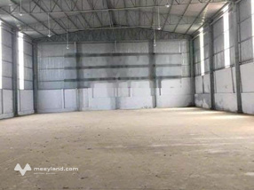 Kho mới đang dựng ở đầu cầu Niệm, Kiến An DT 370m2 kho, tổng DT sử dụng khoảng 450m2