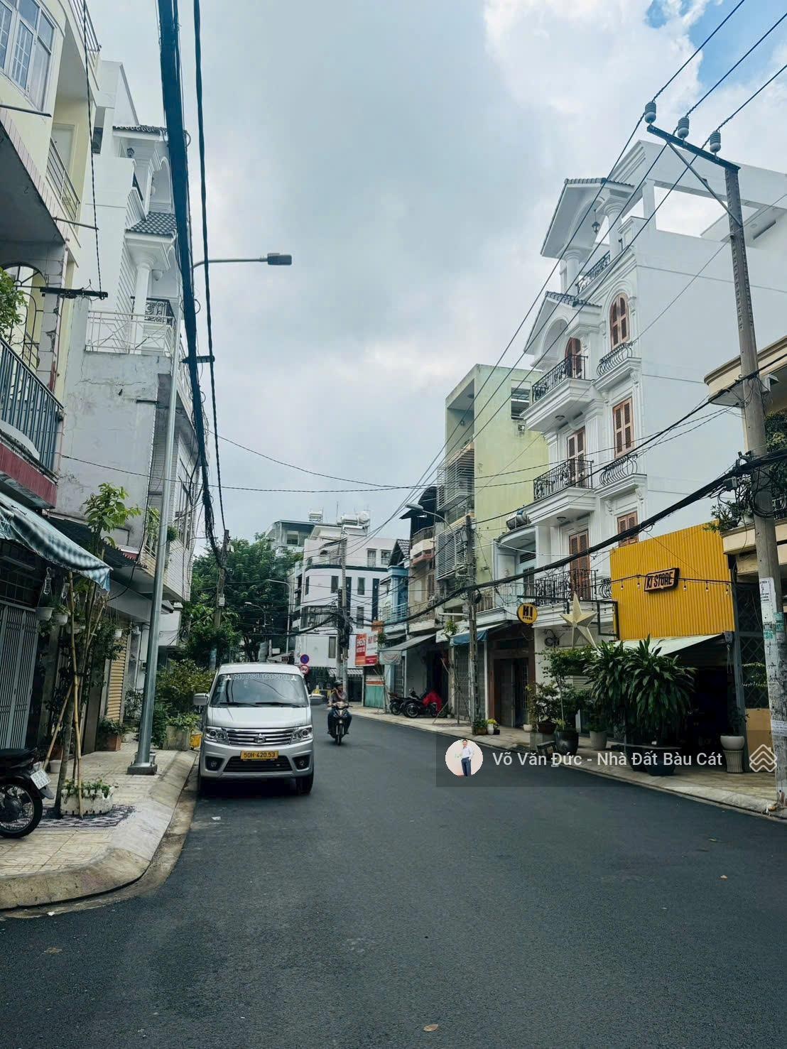 Giảm 900Tr Bán gấp MTKD Nguyễn HẬu-Tân Phú.DT 4x13-Đúc 1 trệt, 3 Lầu-ST-7PN-6wc.Giảm còn nhỉnh 9 TỶ