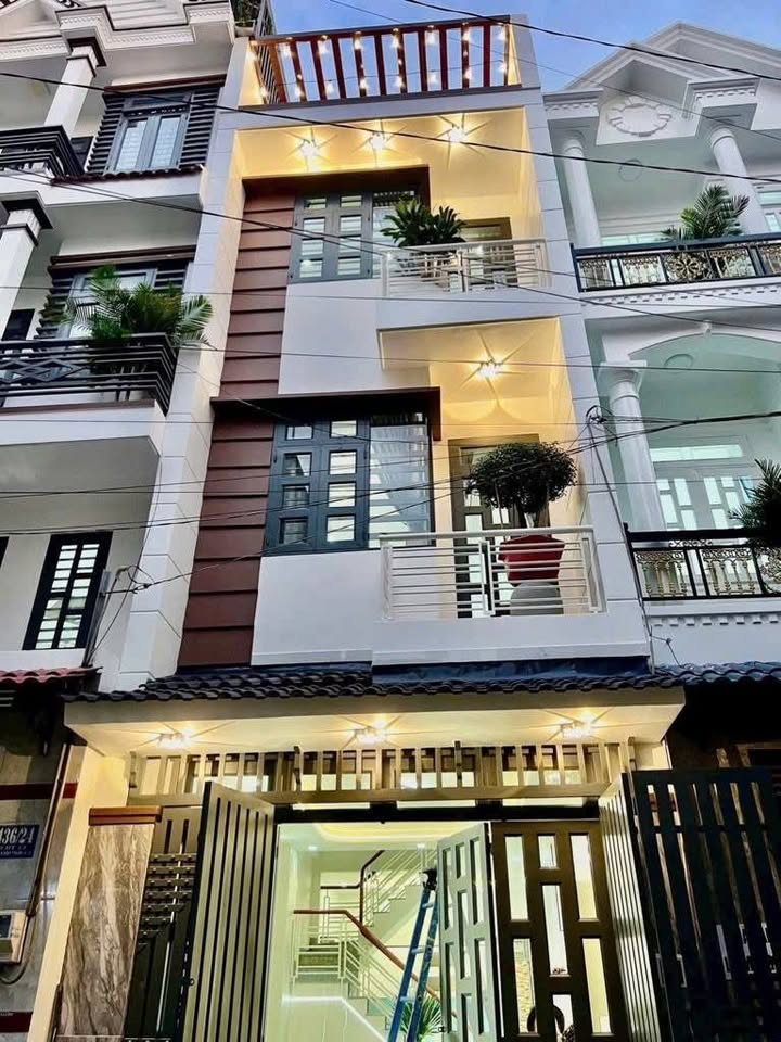 Bán nhà Quận 12, 52m² 3 tầng, sổ hồng sẵn sàng, giá thương lượng