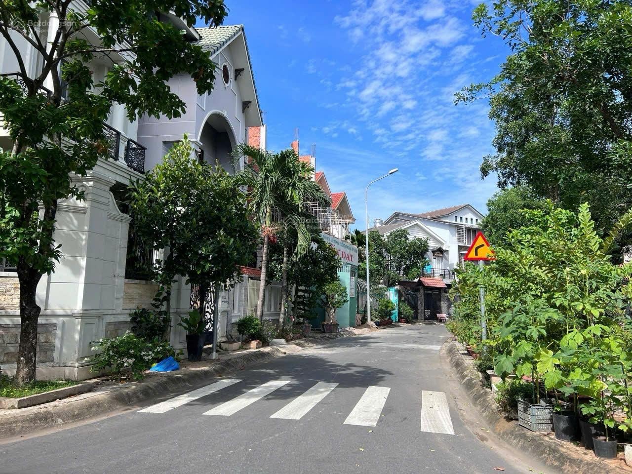 Siêu phẩm! Bán nhanh Đất Mặt Tiền Thân Văn Nhiếp - View Sông - 12x18m - Xây Cao - Giá 205tr/m2