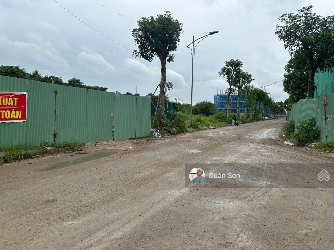 Gia đình đi nước ngoài cần bán gấp B2.5 BT01 nhìn vườn hoa, ngay cạch trường cấp 3 giá siêu hời