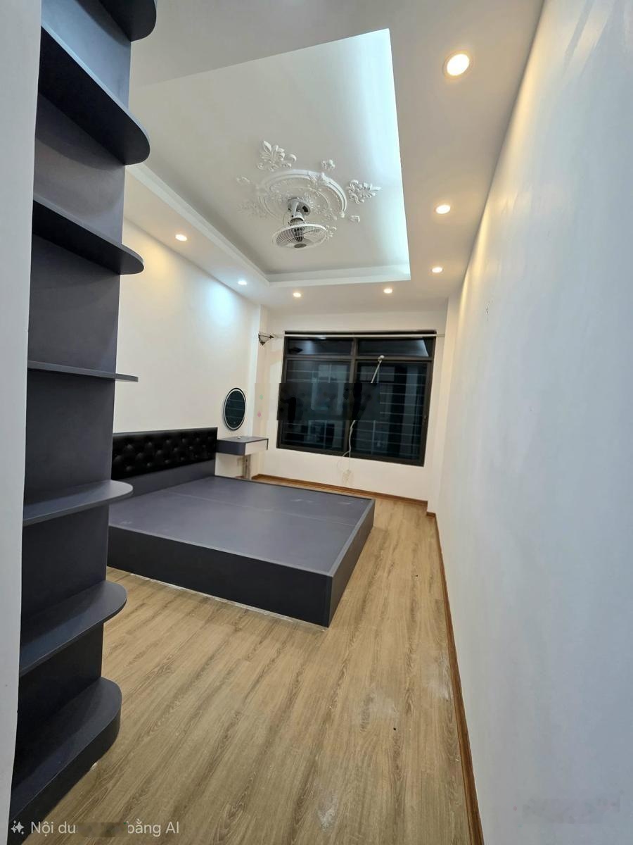 Bán nhà ngõ xã đàn 2 nhà 5 tầng diện tích 25m sổ đỏ chính chủ.