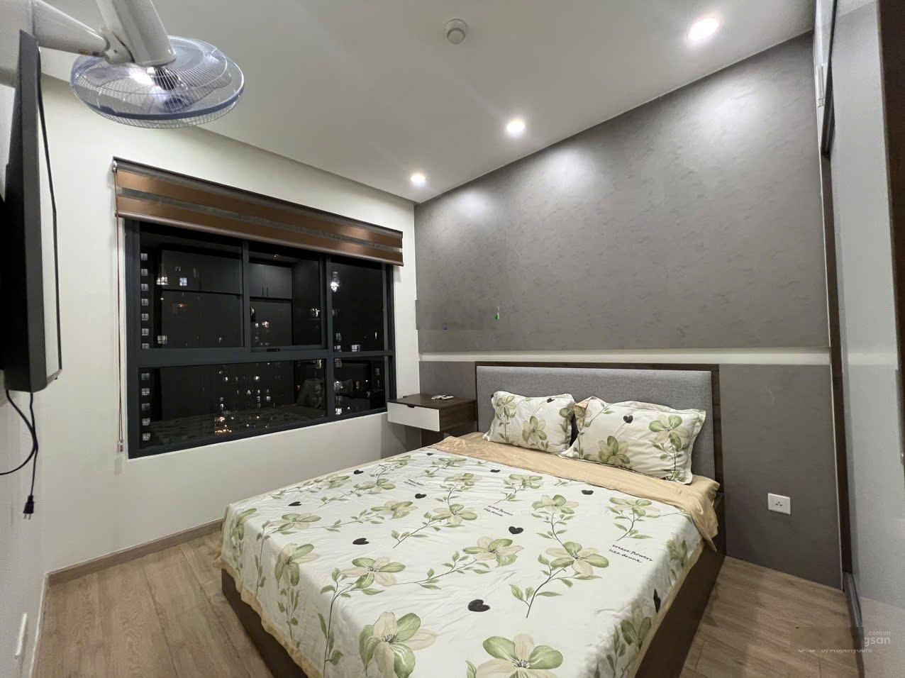 Bán căn hộ CC 2PN, 2WC, giá tốt 5,3 tỷ tại Emerald - Celadon City, Tân Phú, HCM