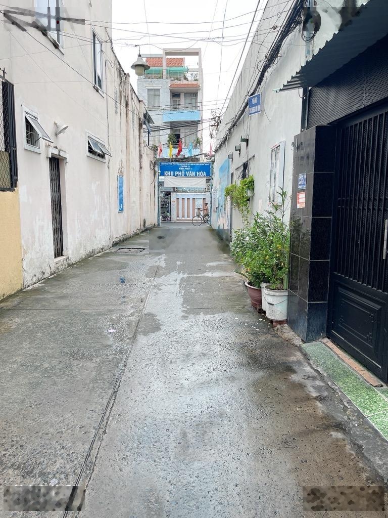 Nhà xóm chiếu q4-hẻm ôtô- 70m2- 4 tầng- chỉ 8 tỷ nhỉnh