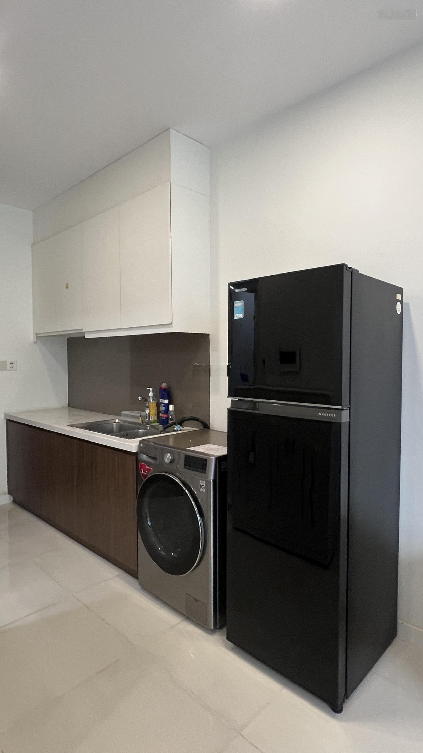 Cần cho thuê căn hộ Central Premium Off 854 Tạ Quang Bửu, P5, Q8. LH 0909626133