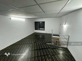 Cho thuê mặt bằng kinh doanh Ngọc Lâm, Long Biên- 65 m2 thông sàn, có gác xép- 12 tr/thg