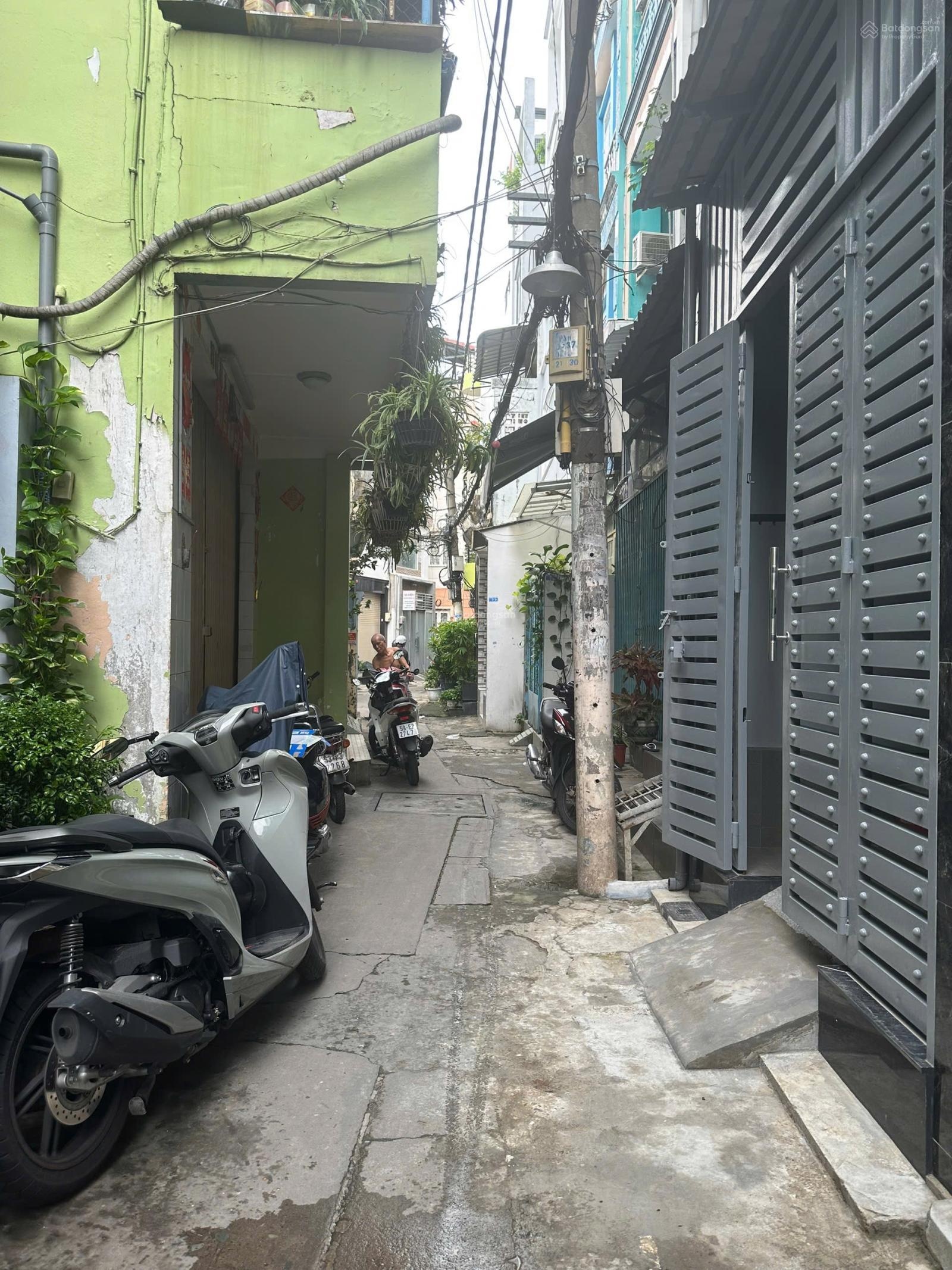 Cho thuê nhà hẻm VF3, 1 trệt 3 lầu 1 sân thượng