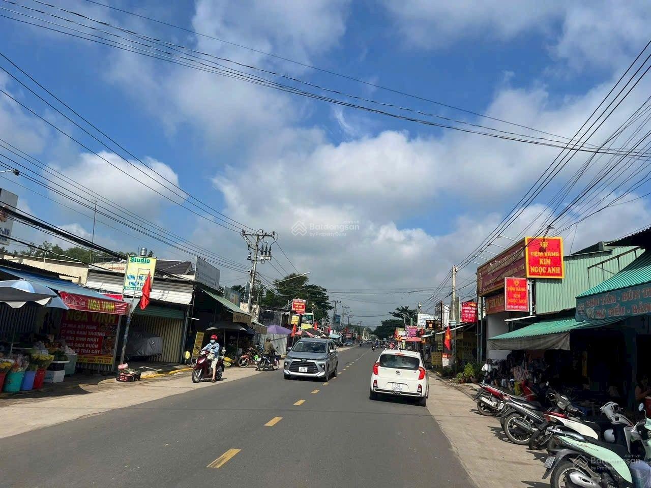 Đất Minh Thạnh mặt tiền DT 749B 10x60m giá đầu tư