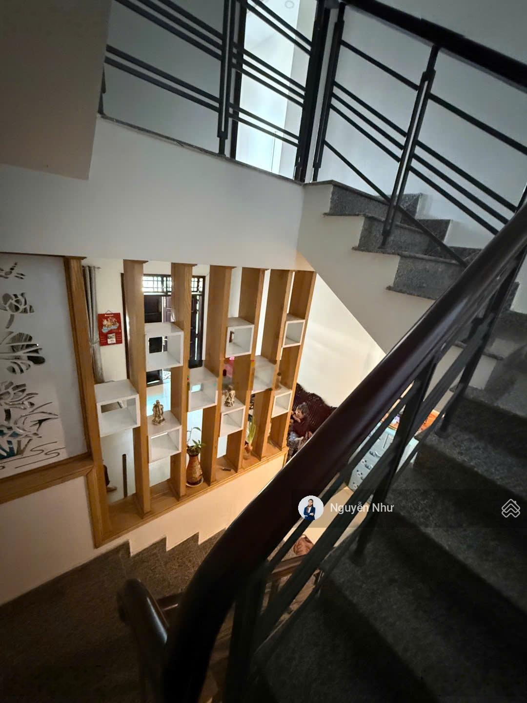 Chỉ 9.9 tỷ. Bán nhanh căn 3 tầng Nam Thọ 3, dt 100 m2 ngang khủng 9m ra biển 5 phút di chuyển