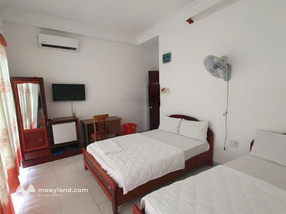 Cho Thuê Khách Sạn P. Lộc Thọ 41 Phòng Giá Chỉ 80 Triệu / Tháng