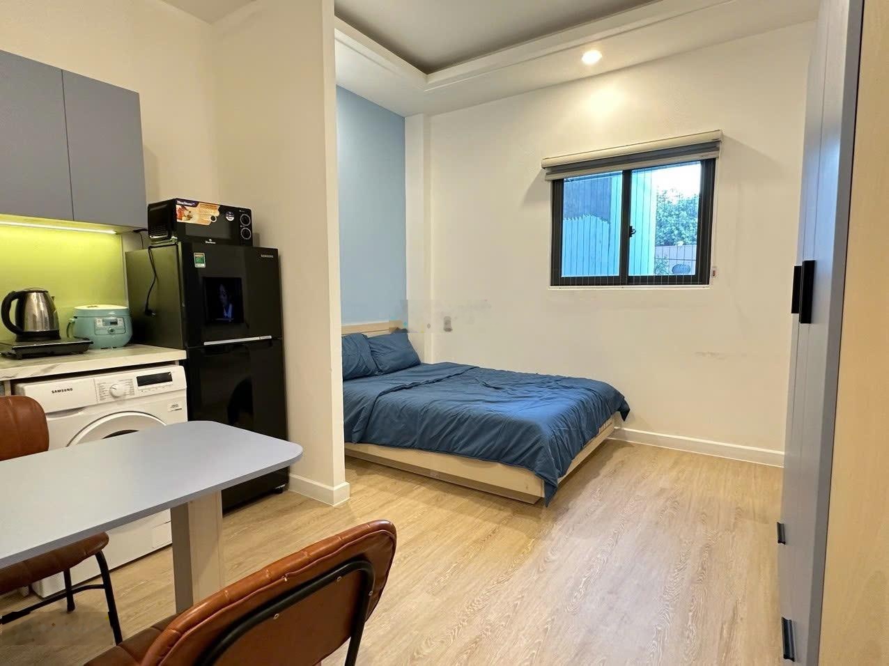 Cho Thuê Phòng Cửa Sổ Thoáng Ngay Nhà Hát Hoà Bình - Vòng Xoay Dân Chủ - An Ninh