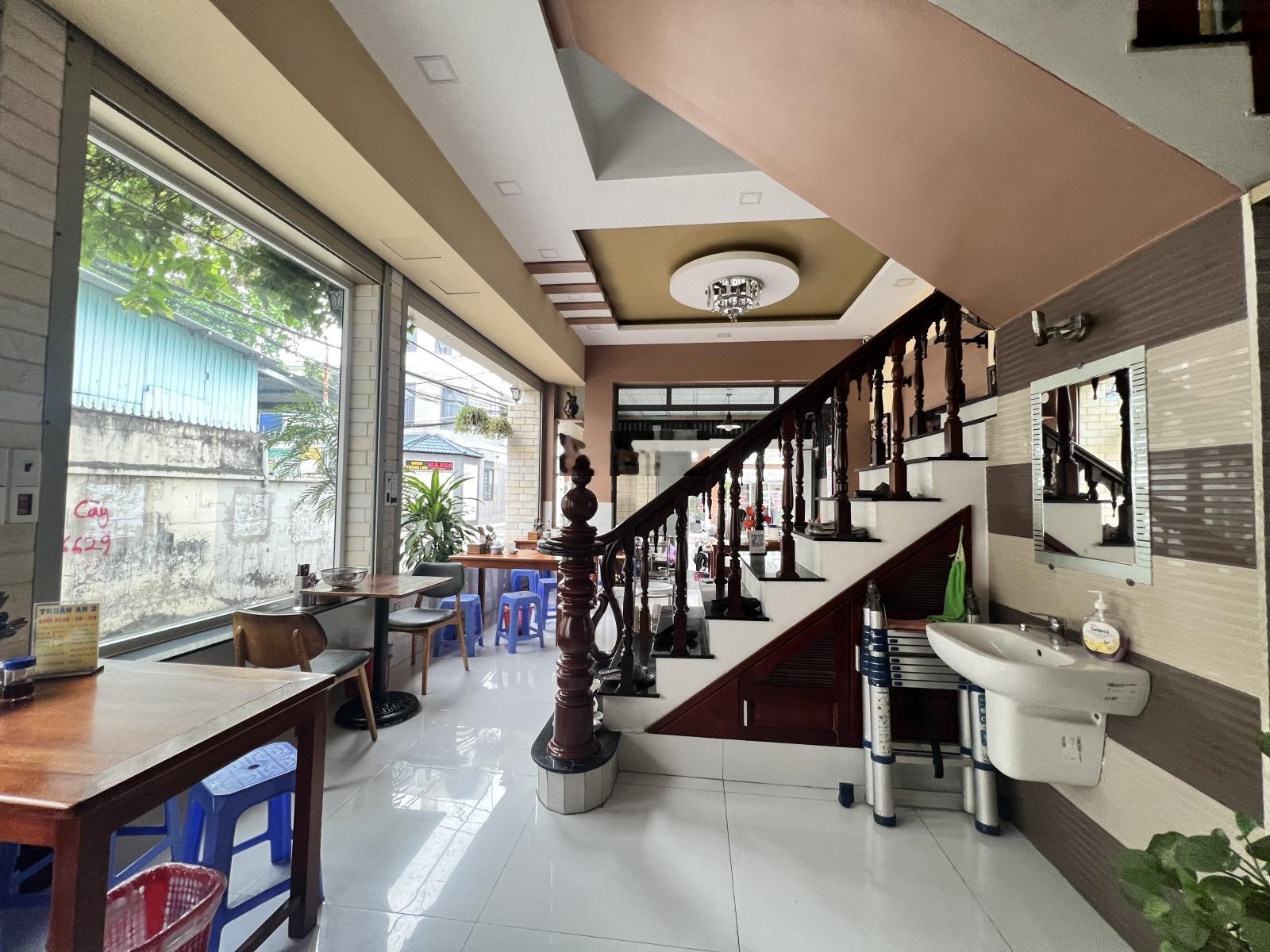 Giảm 500tr - bán gấp trong tháng. Góc 2 mặt tiền KD sầm uất Đường 9, Linh Trung - sát Hoàng Diệu 2