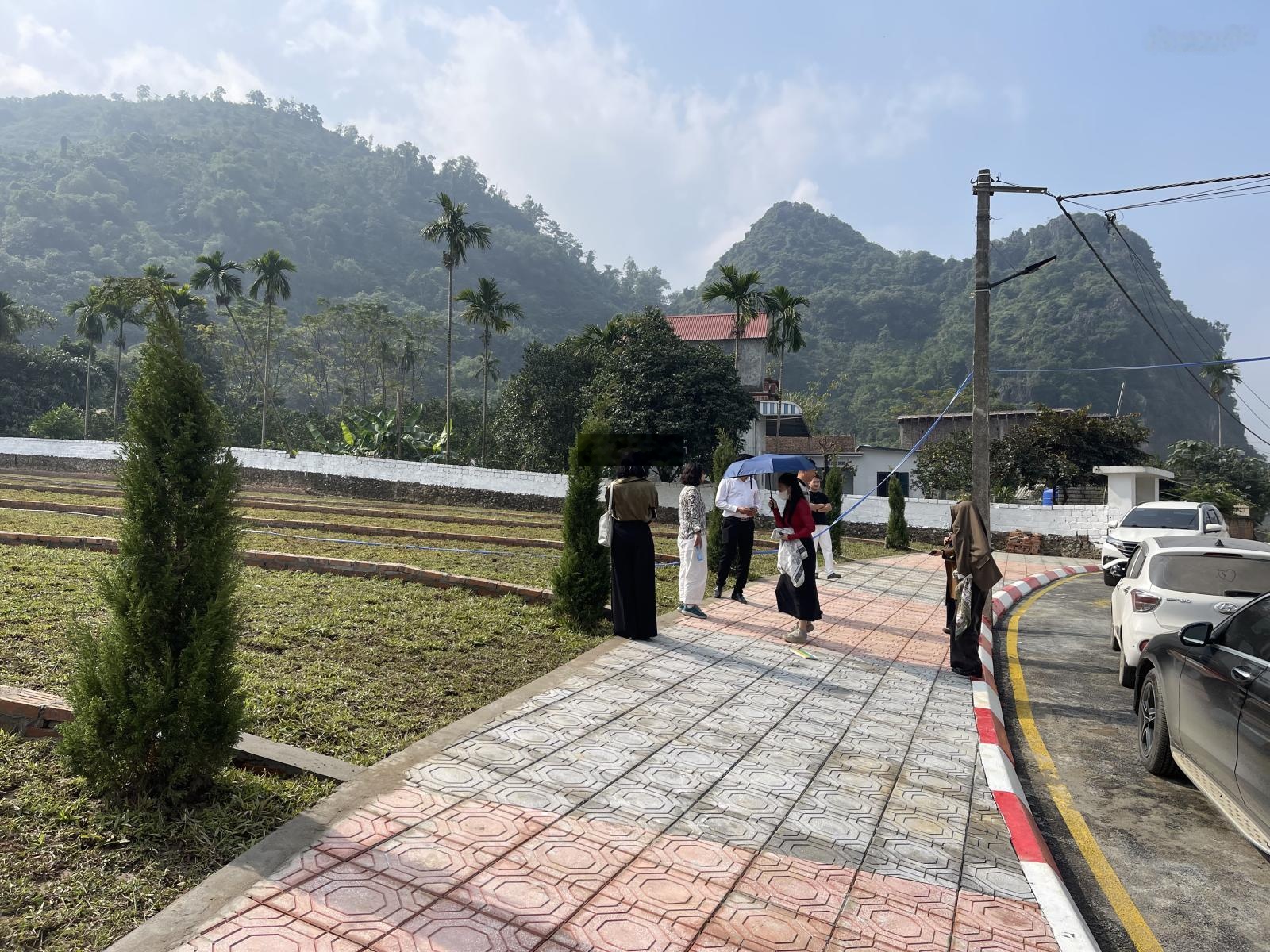 E bán 6 lô đất đẹp và rẻ nhất khu vực Nhuận Trạch, Lương Sơn. Giáp KCN Nhuận Trạch