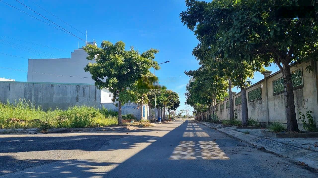 60m giá 3tỷ8 đất Cạnh đô thị Đông Tăng Long