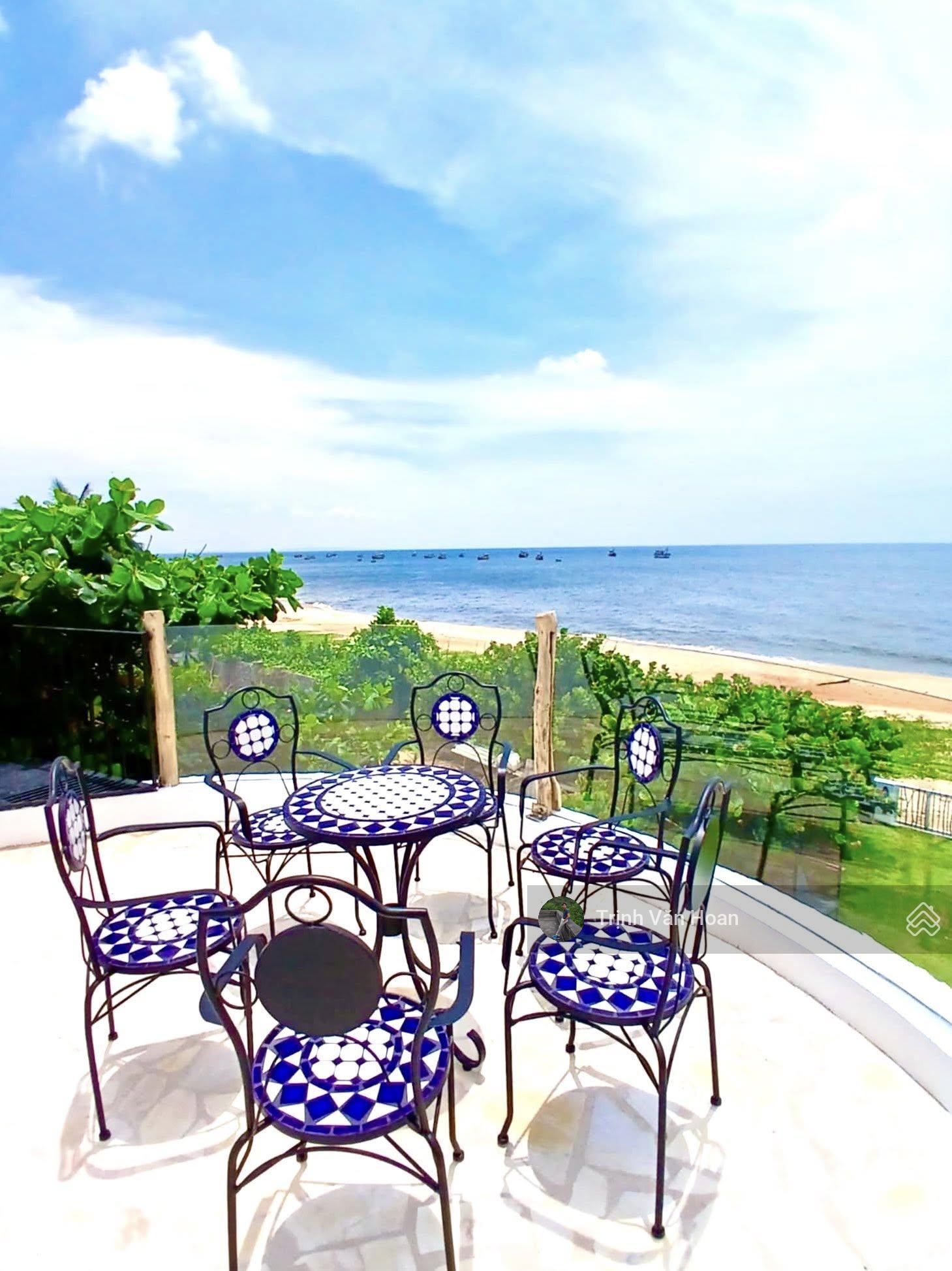 Villa resort mặt tiền biển Phan Thiết - 450m2 - mặt biển bãi tắm trực tiếp 0908947618