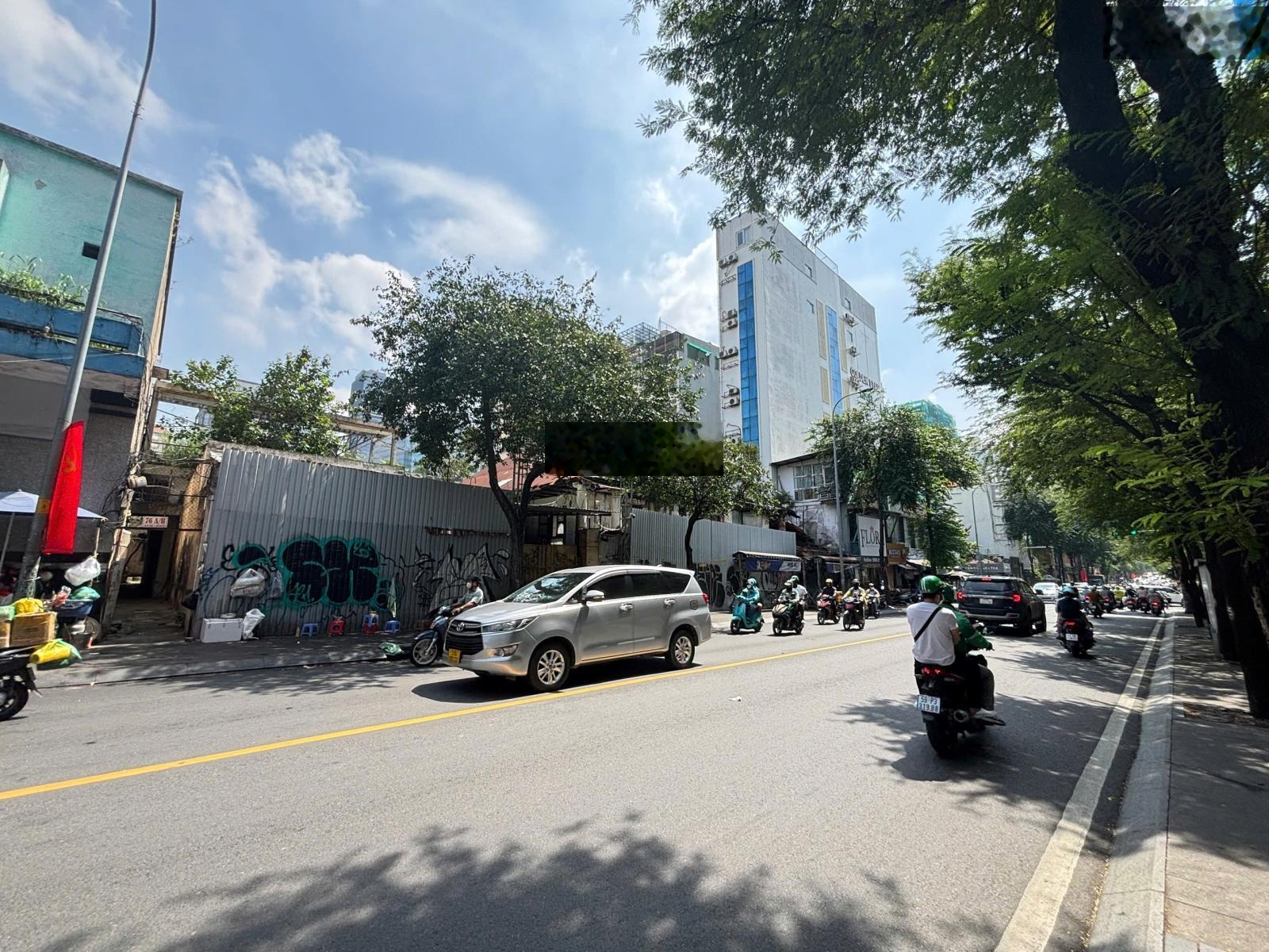 Bán đất mặt tiền Hai Bà Trưng, Bến Nghé quy hoạch 2 hầm 22 tầng. Bàn giao nhanh - LH 0937921939