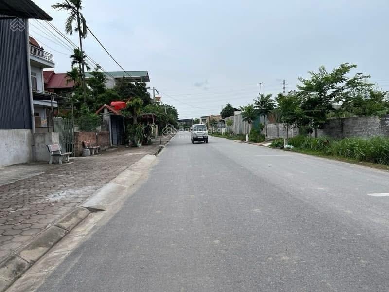 Cho thuê 3 kho/xưởng tại km15 quyết tiến, an khánh hn dt 400-500-800m2 giá từ 40-50k lh 0971728675