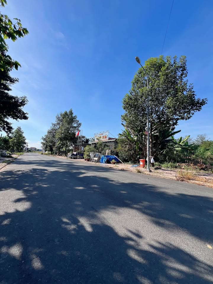 Bán đất thổ cư Bình Minh, mặt tiền đường nhựa, đầu tư sinh lời, giá nhỉnh 2,1 tỷ