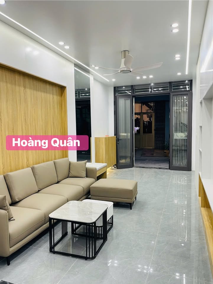 Nhà 4.5 tầng, 6 phòng ngủ, ngõ ô tô tránh ở tái định cư Trần Lãm, Thái Bình - Giá hấp dẫn